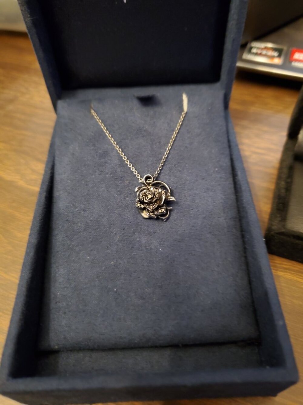 Maleficent Rose & Thorn Pendant Necklace, Earrings and Bracelet Disney Enchanted